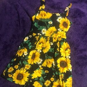 Sunflower dress (Forever 21)